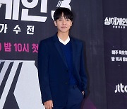 [포토] 이승기, '멋지게 차려 입고'