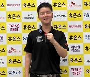 '최연소’ 프로당구 16세 김영원, ‘PBA 챔프’ 레펀스 꺾고 64강 진출