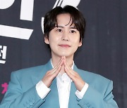 [오마이포토] '싱어게인 시즌3' 규현, 시니어와 주니어 잇는 소통