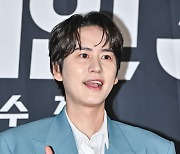 슈퍼주니어 규현,'싱어게인 시즌3 엄지척' [사진]