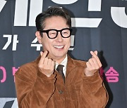 윤종신,'싱어게인 시즌 3 사랑해 주세요' [사진]