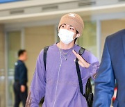 BTS 뷔, '파리 잘 다녀왔어요' [사진]