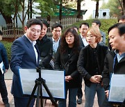 '듣기만 하는 게 아니다' 교육환경 개선 약속 챙기는 용인시장