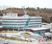 여수 해상서 22명 탄 낚시어선 좌초…승선원 전원 구조