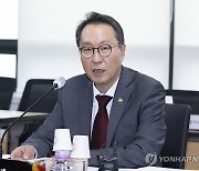 발언하는 박민수 2차관