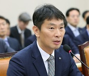 '가계부채' 지적에 김주현·이복현 "文정부서 물려받은 것…尹정부서 줄여"