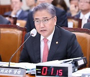 박진 "왕이 中 외교장관에 탈북민 강제북송 반대 입장 전달"