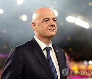 인판티노 FIFA 회장, '검찰과 유착' 의혹 벗었다…"완전한 승리"