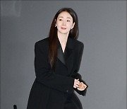 [MD포토] 최지우, '늘씬한 발걸음'