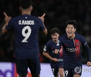 'PSG+UCL 데뷔골' 이강인 "팀 도울 수 있어 행복…운동장서 항상 하려는 것"