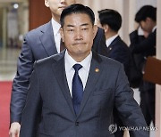 신원식 "북, 군사합의 위반 포사격 110건·포문개방 3천400건"