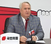 민주당 "국힘 혁신위, 대통령에 '이태원 추모식 참석' 직언해야"