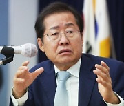 홍준표 “난 죄 없다… 사면 논의 자체가 쪽팔려”