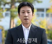 이선균, "조사에서 성실하게 진실 되게 대답하겠다" 대답 [SE★포토]