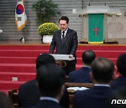 10.29 이태원 참사 1주기 추도 예배 참석한 윤 대통령