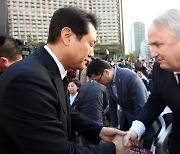 오세훈 서울시장 만난 인요한 국민의힘 혁신위원장