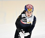 쇼트트랙 김길리, 2차 월드컵 女 1500m 우승... 황대헌은 男 1500m 은메달