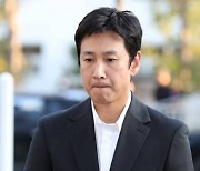 이선균 변호인 "마약 혐의 진술 거부 아니다..곧 정식 조사"[직격인터뷰]