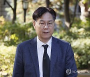 고위 당·정·대 협의회 향하는 이관섭 국정기획수석