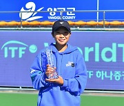 14세 돌풍 이서아, 2023 국제주니어대회 3번째 우승 [ITF 양구국제주니어]