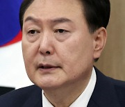 윤 대통령 “50인 미만 사업장, 중대재해법 두려워해”