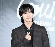 태민, '마음을 움직이게 하는 하트' [사진]