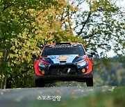 ‘최상위 고지 눈앞’ 현대자동차 월드랠리팀, WRC 중부 유럽 랠리 잡았다