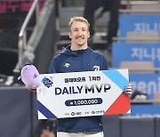 PO 1차전 데일리 MVP 페디