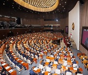 '국방장관' 신원식, 與비례대표 의원 사직…우신구 이어받는다