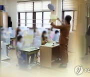 학생에 '레드카드' 준 교사, 검찰은 '유죄', 헌재는 "무죄"[서초카페]