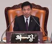 23조 지출 구조조정 정당화 공들인 연설…협치는 ‘부실’