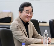 이낙연 "尹정부 예산안 엉망진창…R&D 예산 삭감은 미친 짓"