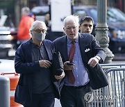 Robert De Niro Lawsuit