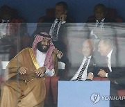 2034년 사우디 월드컵 확정…유럽 언론 "돈으로 축구 장악 속셈" 비판 일색