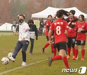 서울 여학생 축구 축제 '공차소서'…여학생 스포츠클럽 활성화