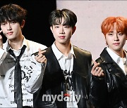 [MD포토] 골든차일드 재현-동현-승민, '오랜만의 컴백에 긴장한 표정 눈길~'