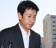 1주일 만에 또 경찰 출석하는 이선균…이번에는 입 열까