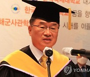 권순기 경상국립대 총장, 6일 우주항공청법 촉구 1인 시위