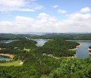 환경단체 "충북도, 상수원보호구역 청남대서 독성 농약 사용"