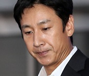 경찰, 마약 투약 혐의 이선균 4일 재소환