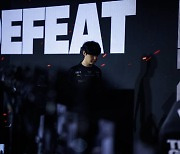 LCK 1시드 젠지, BLG에게 풀세트 접전 끝 8강서 탈락…팬들 ‘망연자실’ [롤드컵]