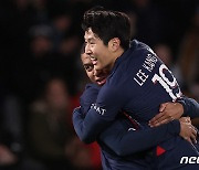 PSG 감독이 말하는 이강인 "늘 노력하고, 공을 잃지 않고, 득점하는 선수"