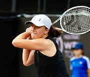 WTA 파이널스 4강 확정, 시비옹테크 vs 사발렌카 빅뱅 성사