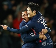 이강인과 딱 한 시즌? 레알의 음바페 '삼고초려'…1400억 PSG 로열티 보너스 '포기'