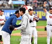 벼랑 끝에서 “이대로 안 끝난다”...패패승승승 ‘강철매직’, 승부처에서 빛났다 [PO5 승장]