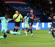 “LEE 영입은 빅사이닝! 잠재력 알고 있었어” PSG 엔리케 감독, 리그 데뷔골 넣은 이강인 칭찬