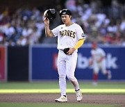 [속보] 김하성, 한국인 최초 MLB 골드글러브 수상…유틸리티 야수