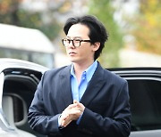 [ST포토] 지드래곤 '마약 투약혐의 경찰서 출석'