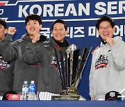 '1000만원 받고 100만원 더!' 불붙은 MVP 상금 경쟁...메리트 위반일까, 아닐까