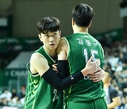 DB 12년 만에 개막 7연승 신바람…정관장, SK까지 잡으면 KBL 신기록